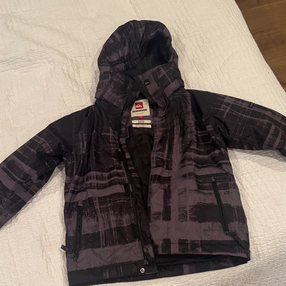 Quiksilver Kids Black and Gray Puffer Jacket